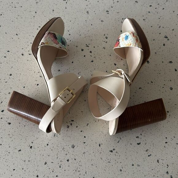 Cole Haan Cream & Floral Sandals Elegant Block Heel Buckle Ankle Strap Size 8B - Picture 14 of 16